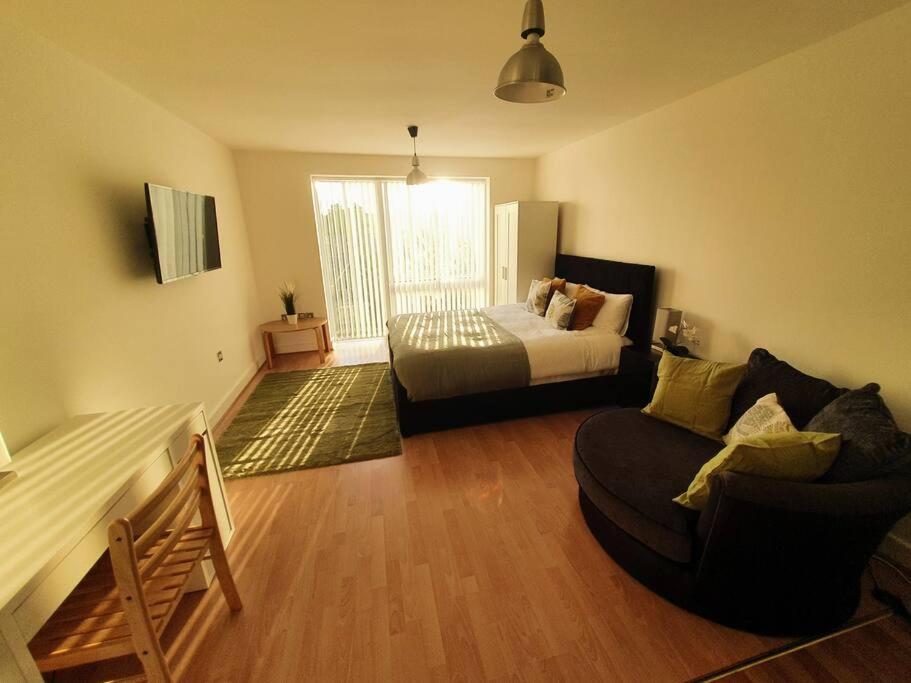 Contemporary Modern Studio Apartment - City Centre Birmingham Exteriör bild